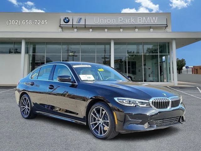 Used 2020 Jet Black BMW 330i xDrive image 3