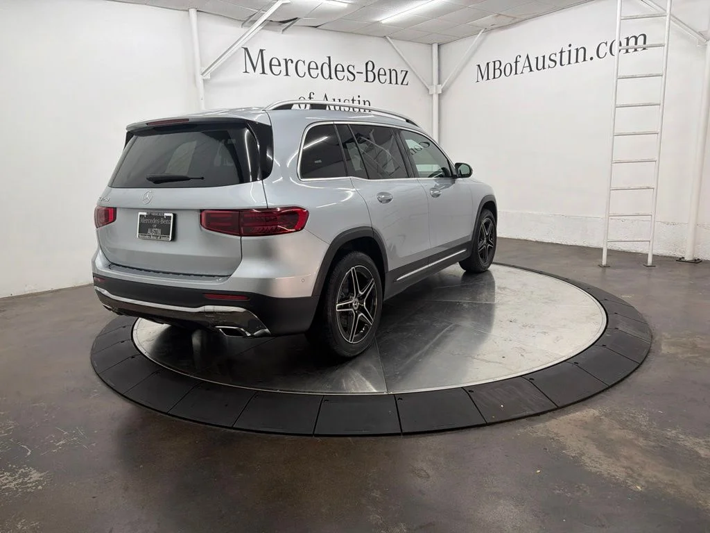 New 2026 Silver Mercedes-Benz GLB 250 image 7