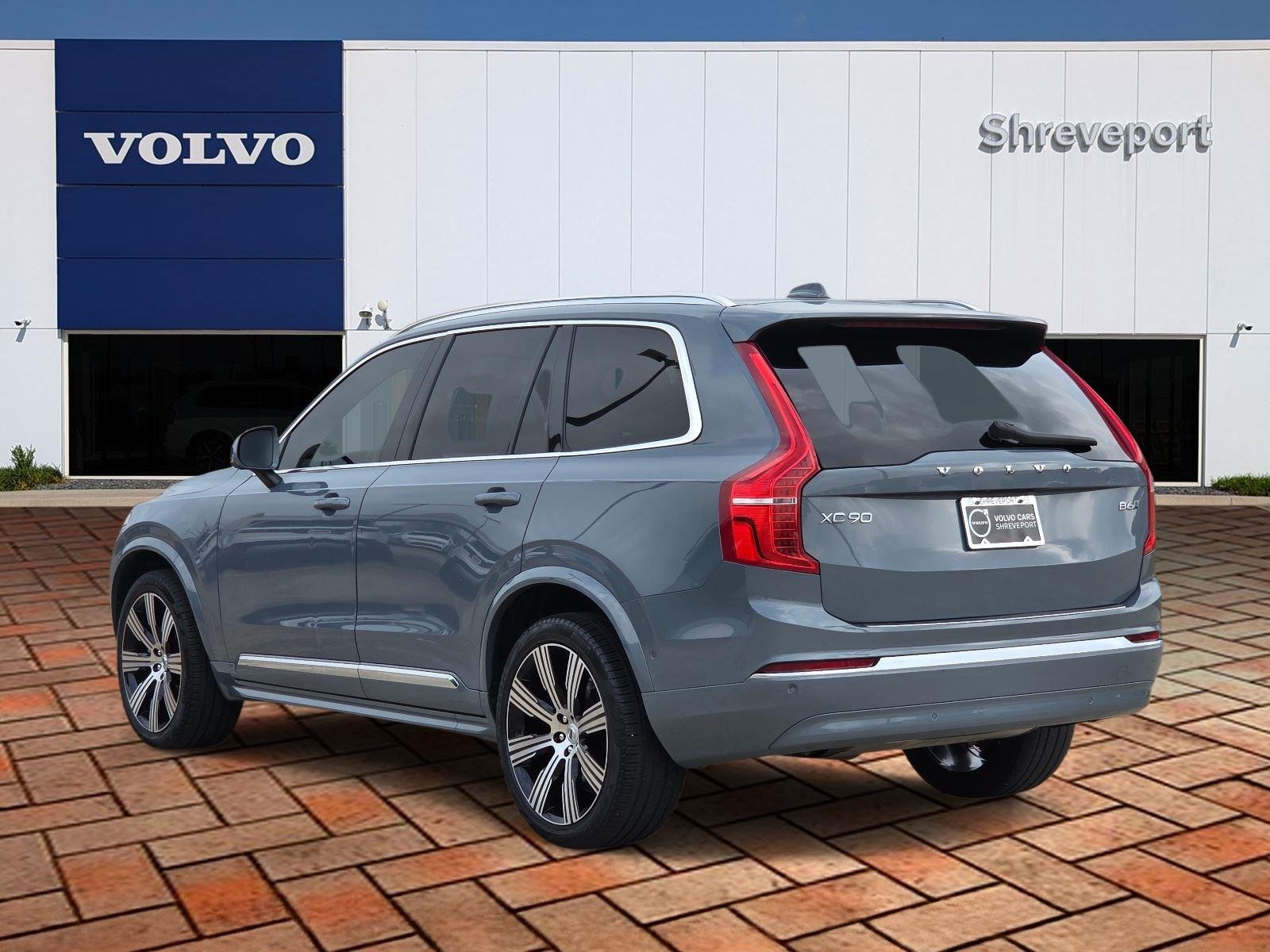 Certified Used 2023 Thunder Grey Metallic Volvo Ultimate image 6
