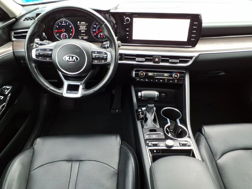 Used 2021 Blue Kia EX image 10