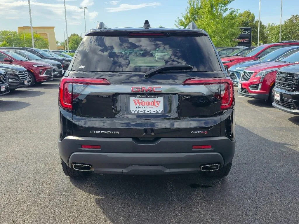 2023 GMC Acadia AT4 - Photo 9
