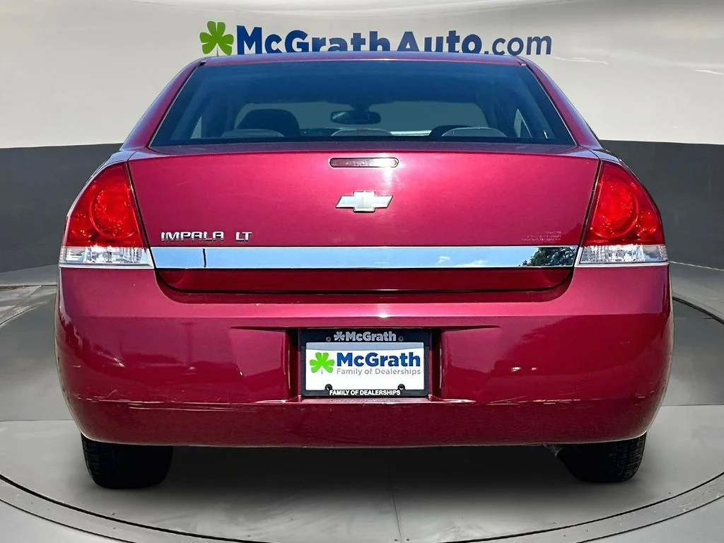 Used 2006 Red Chevrolet LT image 6