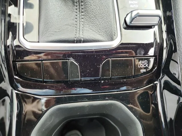 New 2026 Silver Jeep Latitude image 18