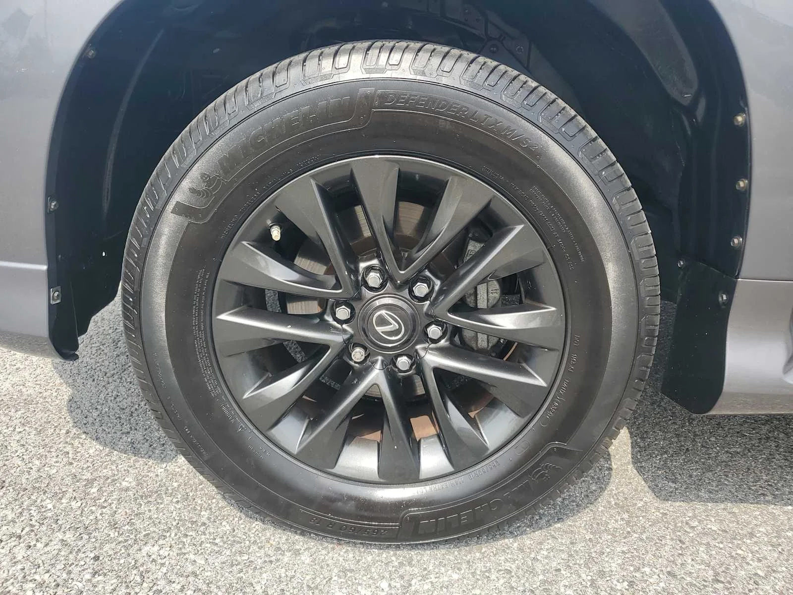 Used 2020  Lexus GX 460 Premium image 10