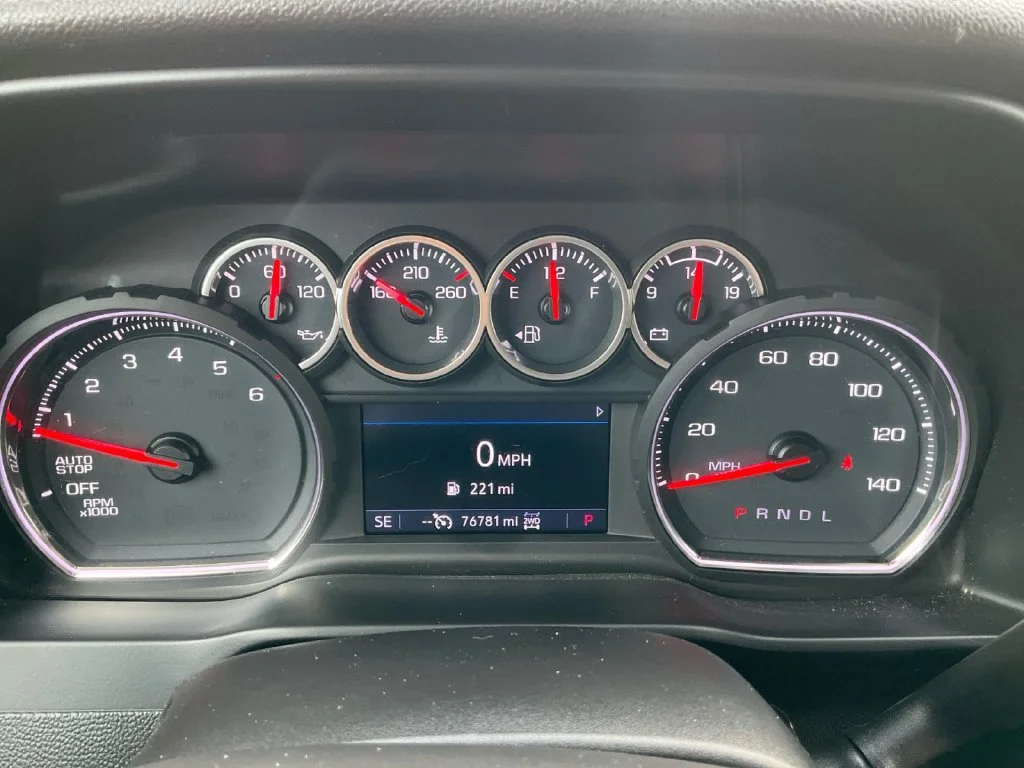 Used 2020 SUMMIT WHITE Chevrolet LT Trail Boss image 13