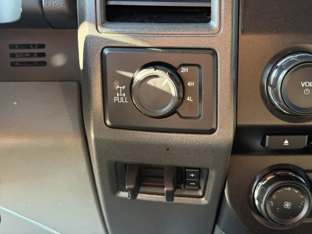 Used 2018 White Ford XL image 14