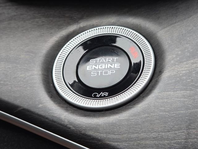 Used 2024 Baltic Gray Metallic Clearcoat Jeep Limited image 16