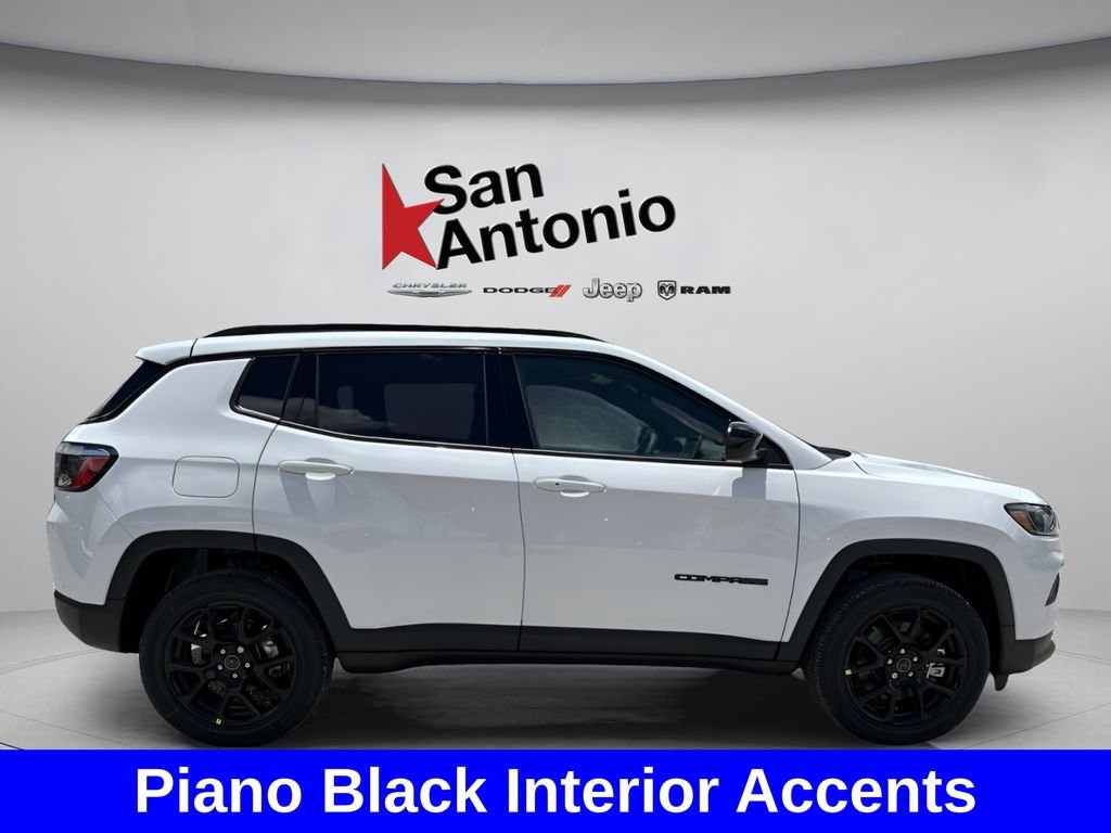 New 2026 Bright White Clear-Coat Exterior Paint Jeep Latitude image 9