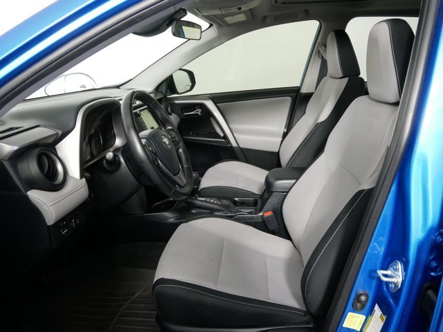 Used 2017 Electric Storm Blue Toyota XLE w/ Convenience Pkg image 9