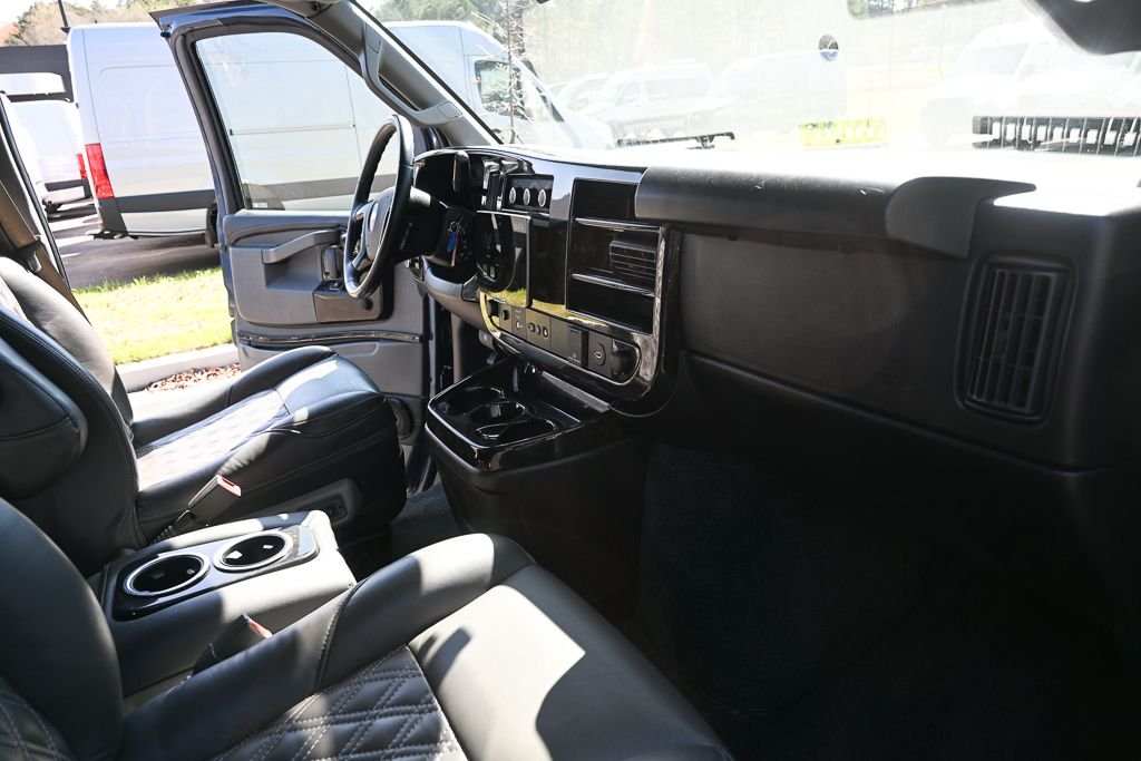 Used 2023  Explorer Conversion Van image 19