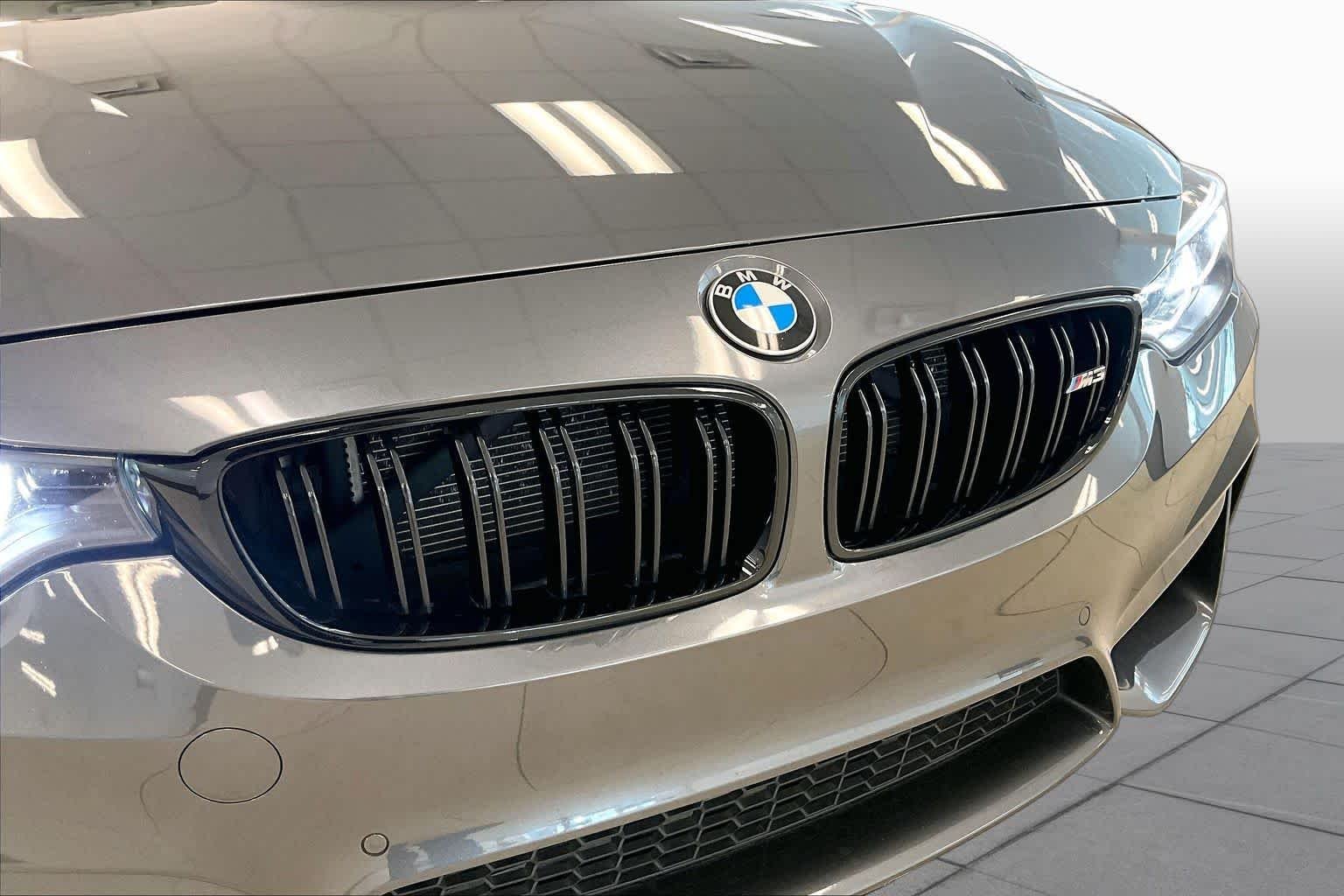 Used 2017 Mineral Gray Metallic BMW  image 28