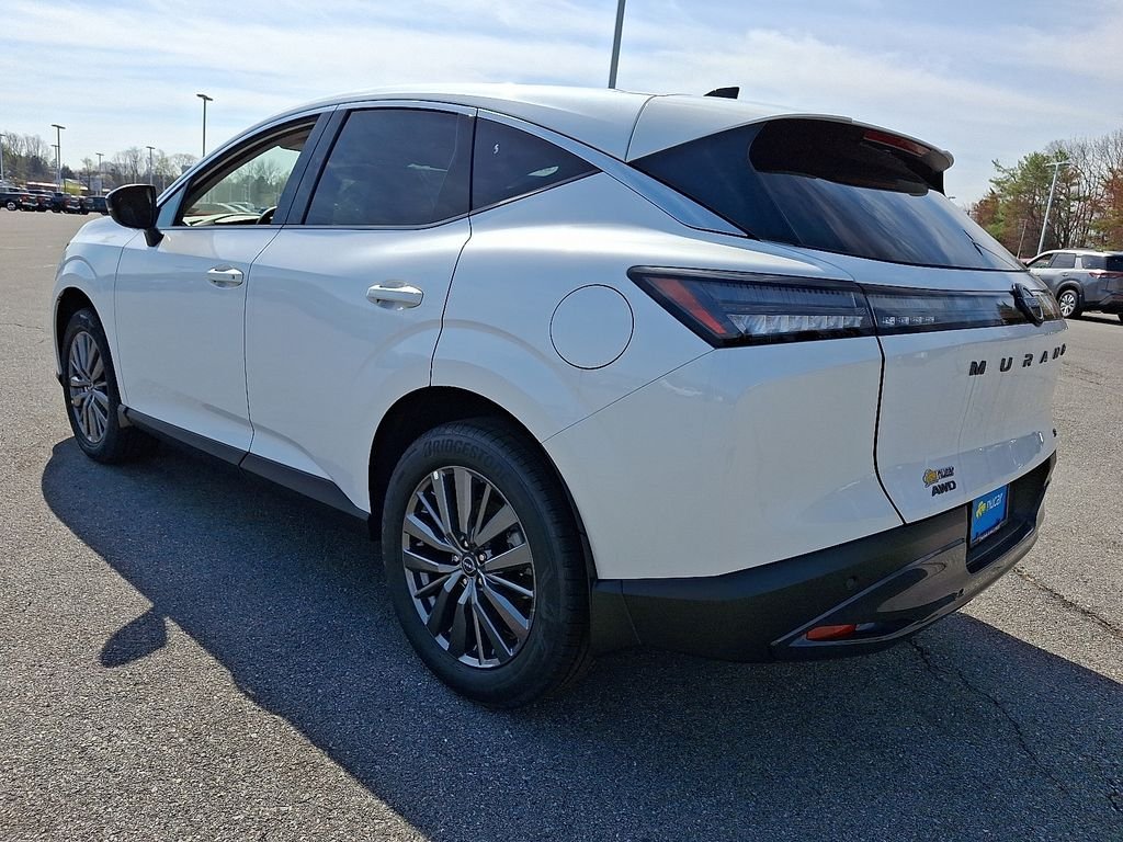 New 2026 Everest White Pearl TriCoat Nissan SL image 3