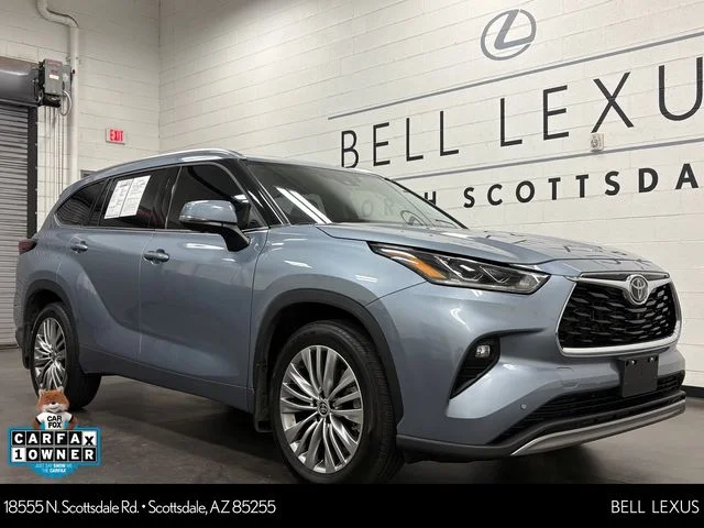 Used 2024  Toyota Platinum image 1