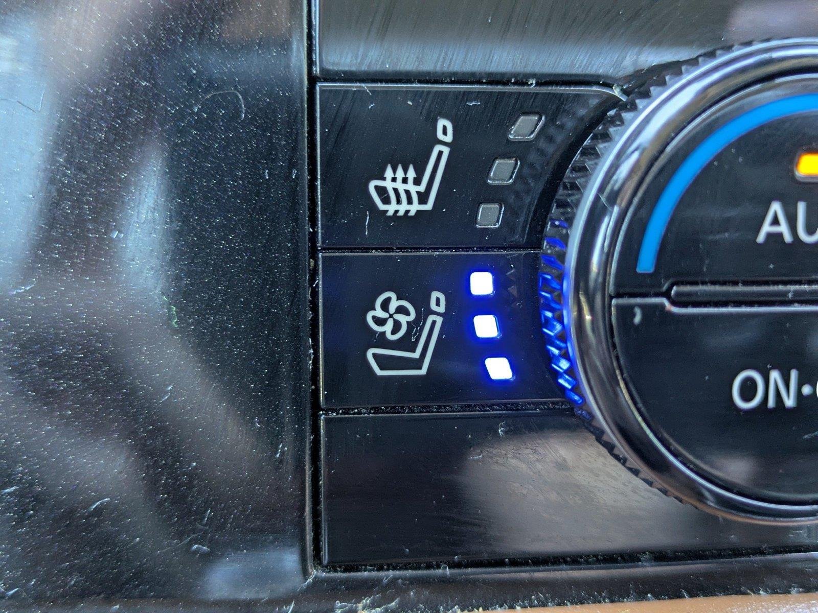 Used 2023 Gun Metallic Nissan Platinum image 24