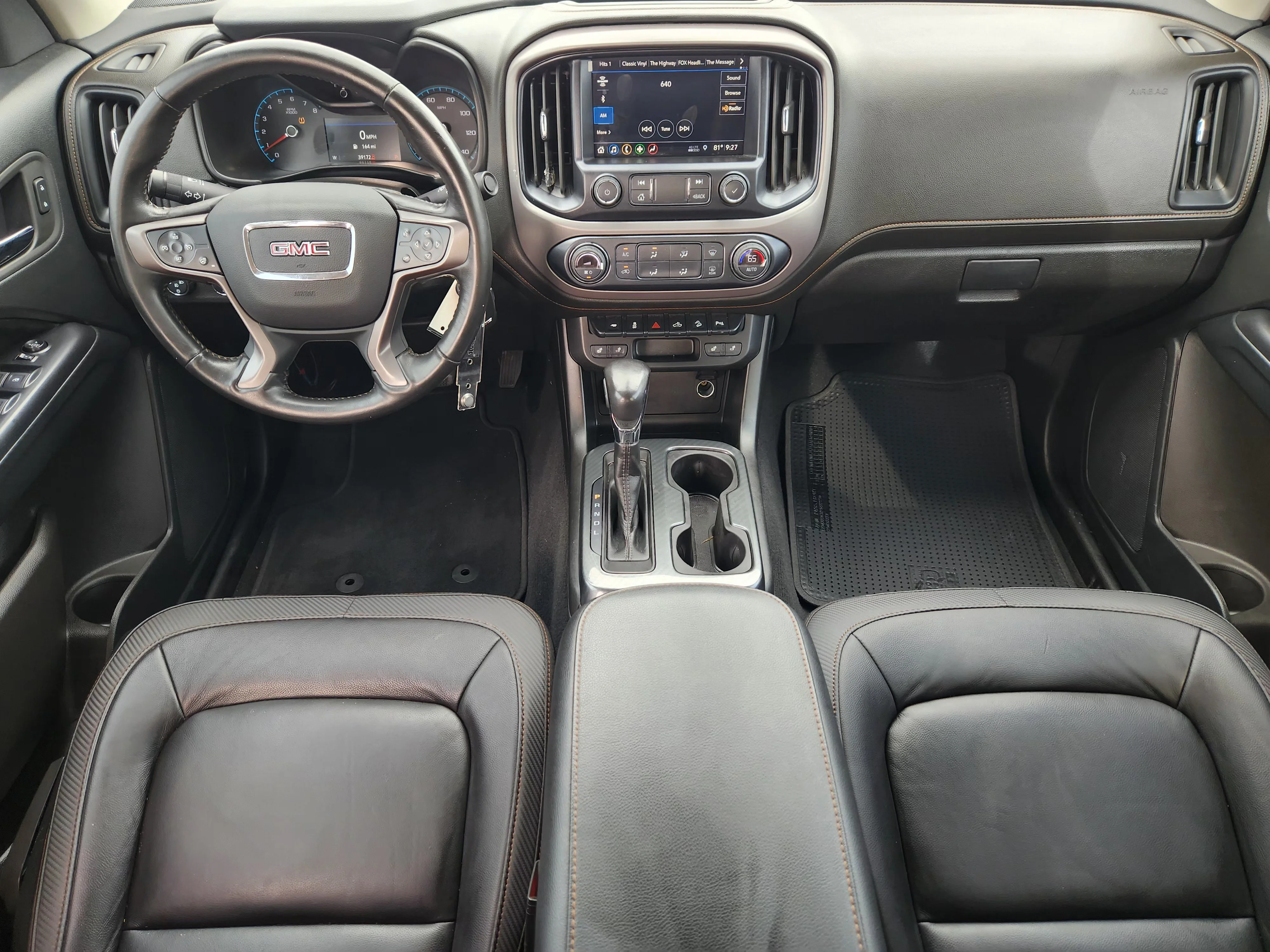Used 2022 Summit White GMC AT4 w/Leather image 25