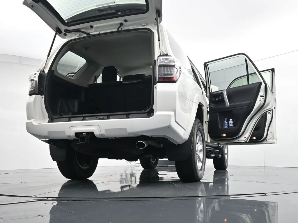 Used 2023 White Toyota SR5 image 30
