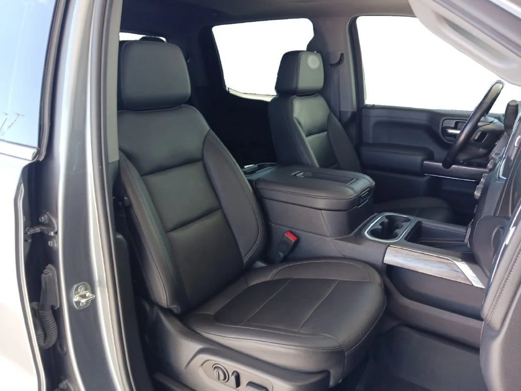 Used 2021 SATIN STEEL METALLIC Chevrolet LTZ image 29
