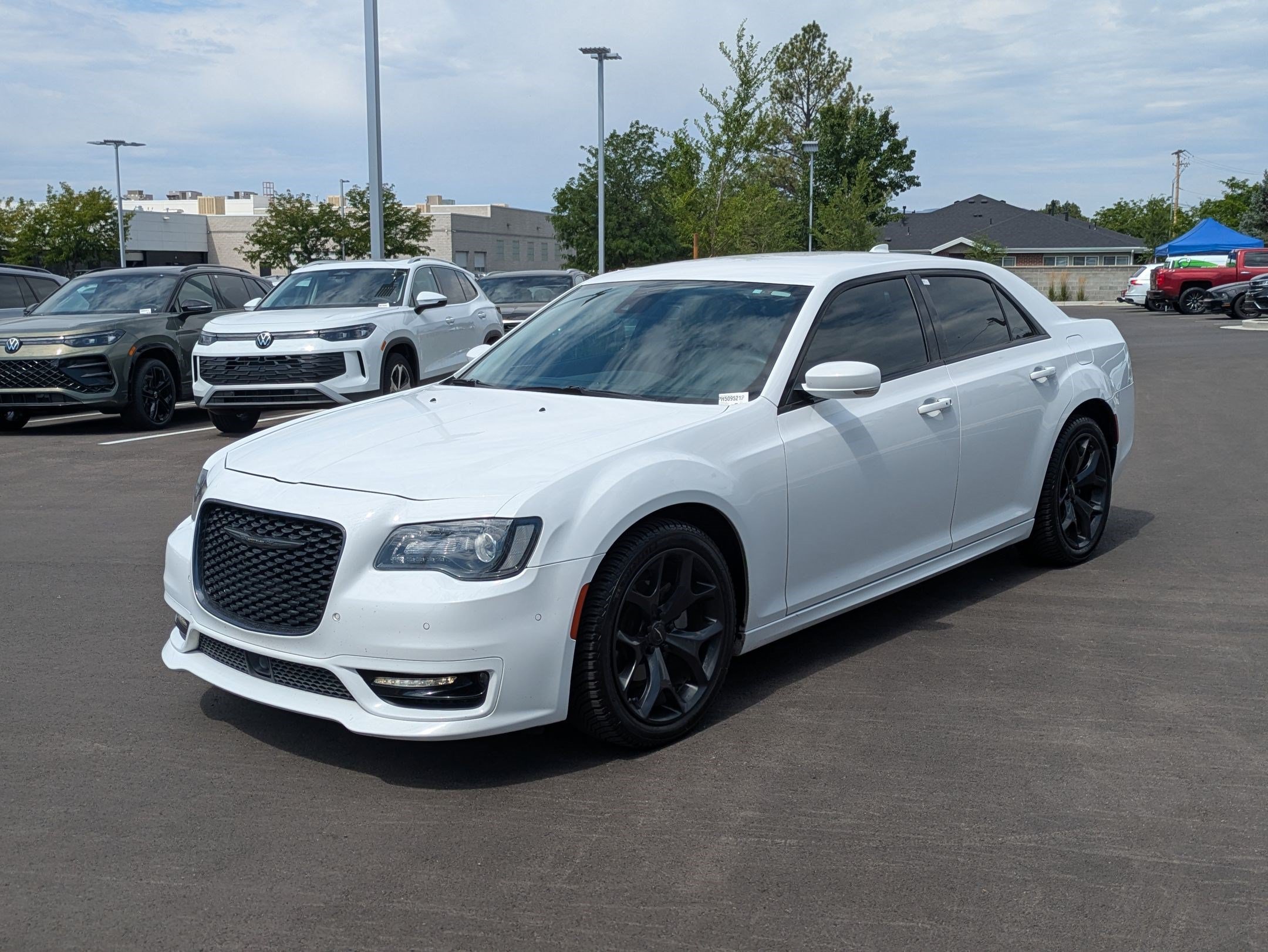 Used 2023 Bright White Clearcoat Chrysler Touring L image 9