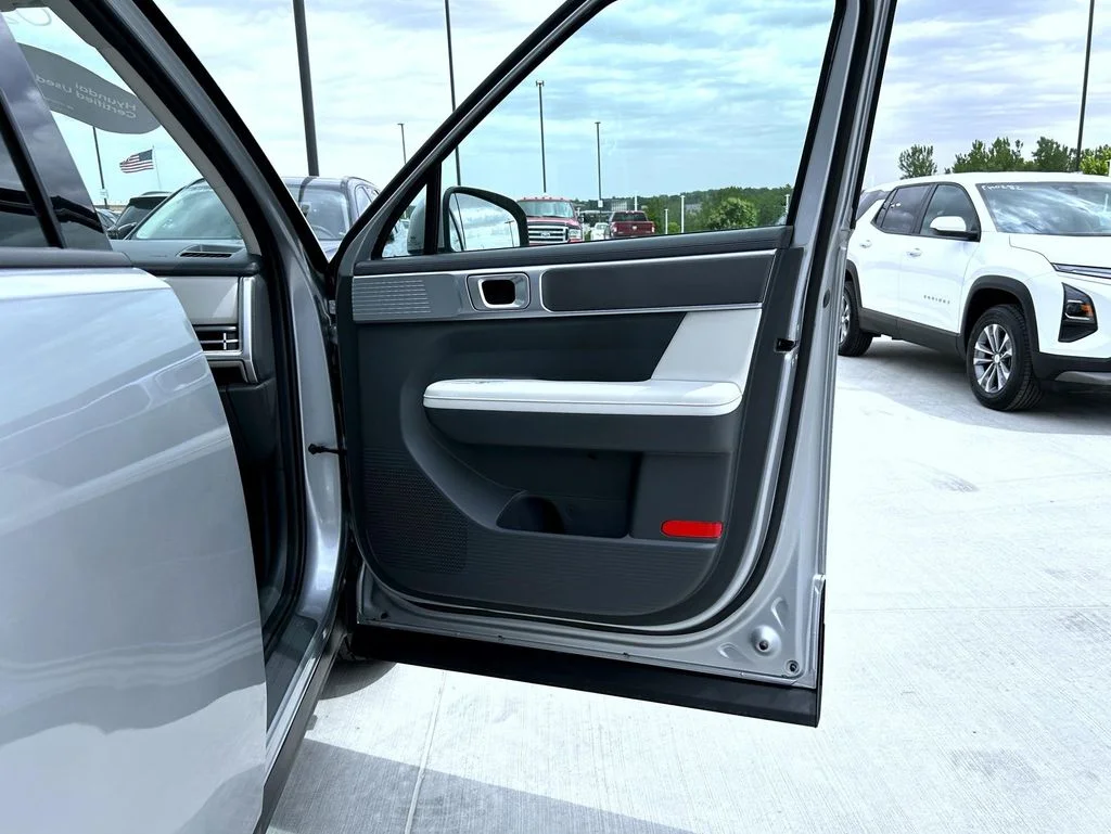 Used 2026 Silver Hyundai SEL image 17