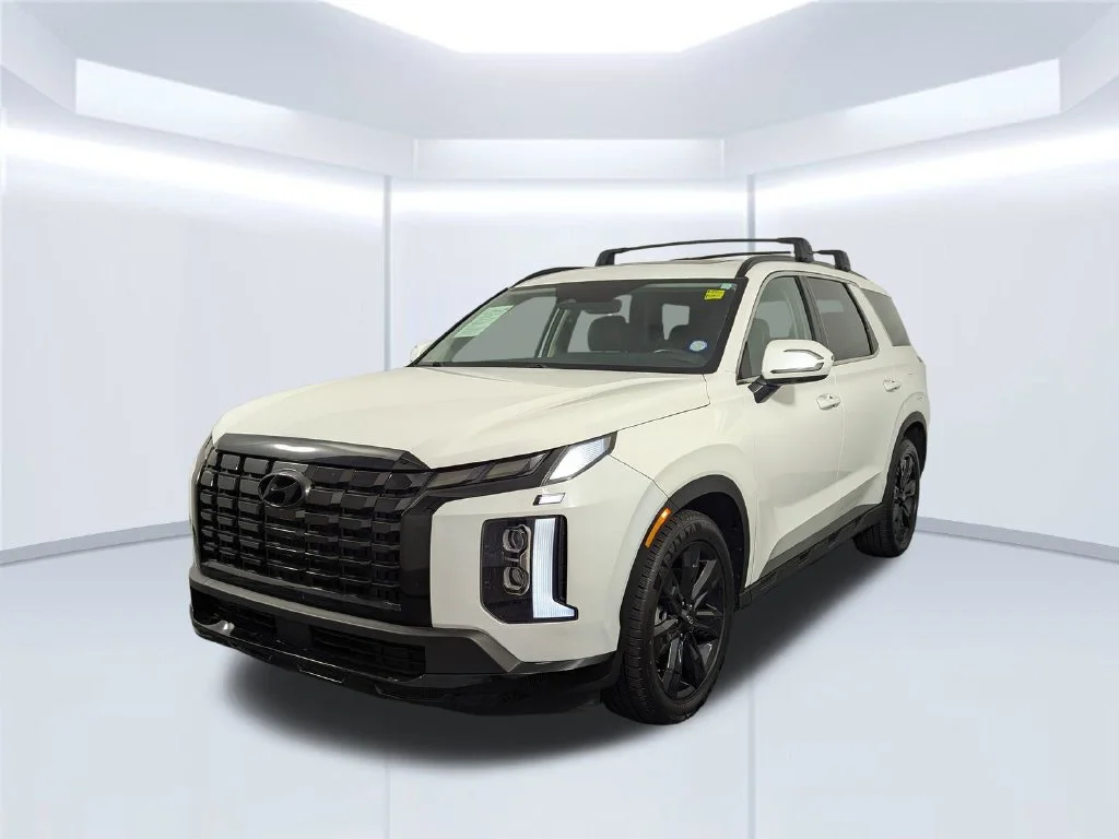 Certified Used 2023 White Hyundai XRT image 2