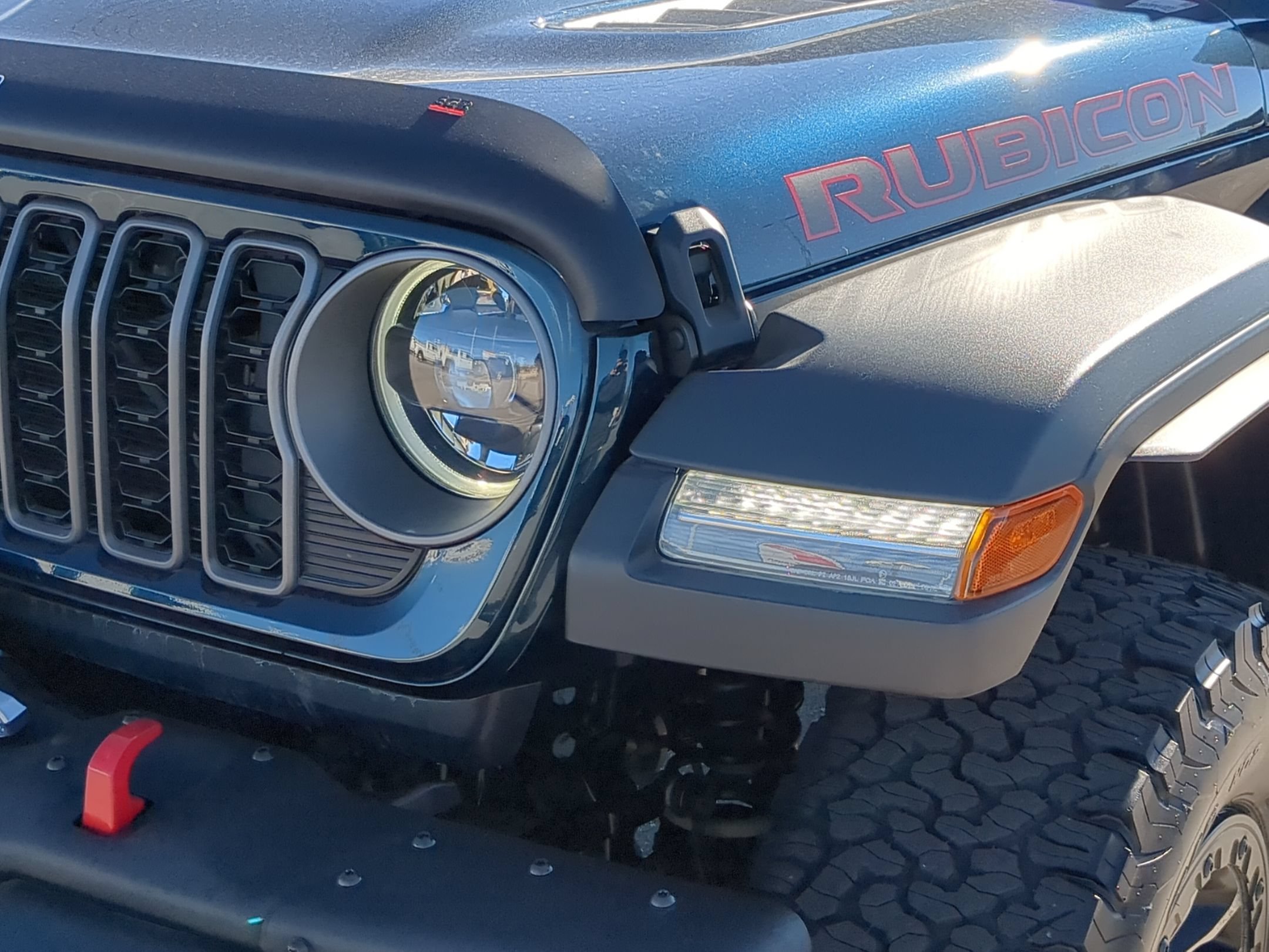Used 2025 Fathom Blue Pearlcoat Jeep Rubicon image 10