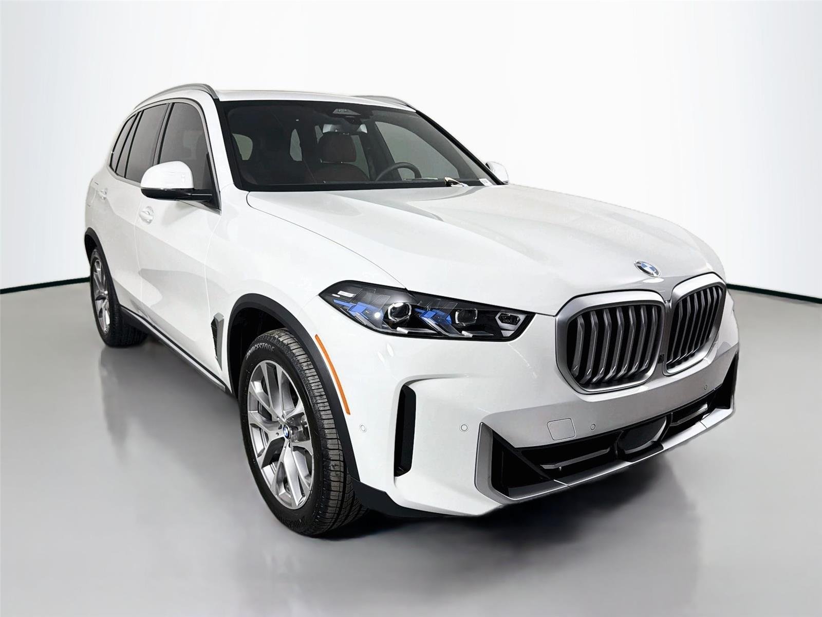 New 2026 Alpine White BMW xDrive40i image 3