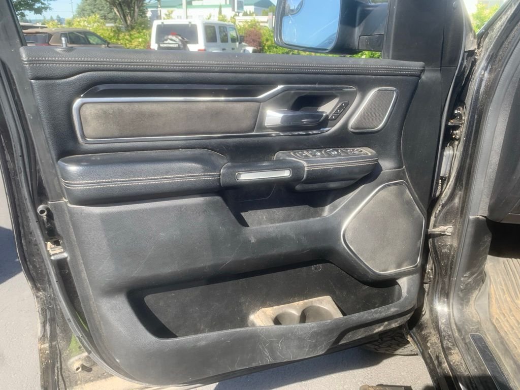 Used 2019 Black Ram Laramie image 11