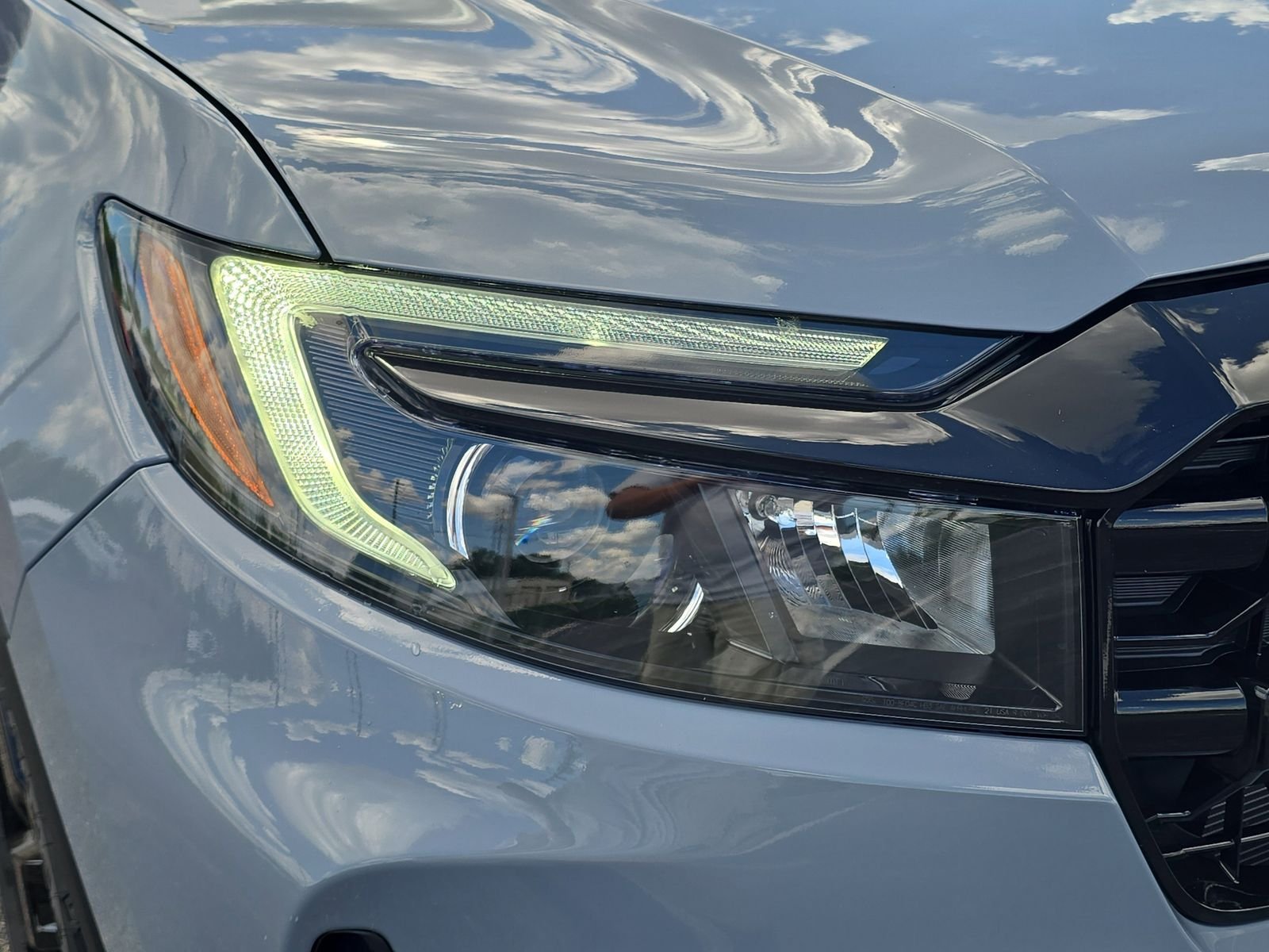New 2026 Sonic Gray Pearl Honda Black Edition image 7