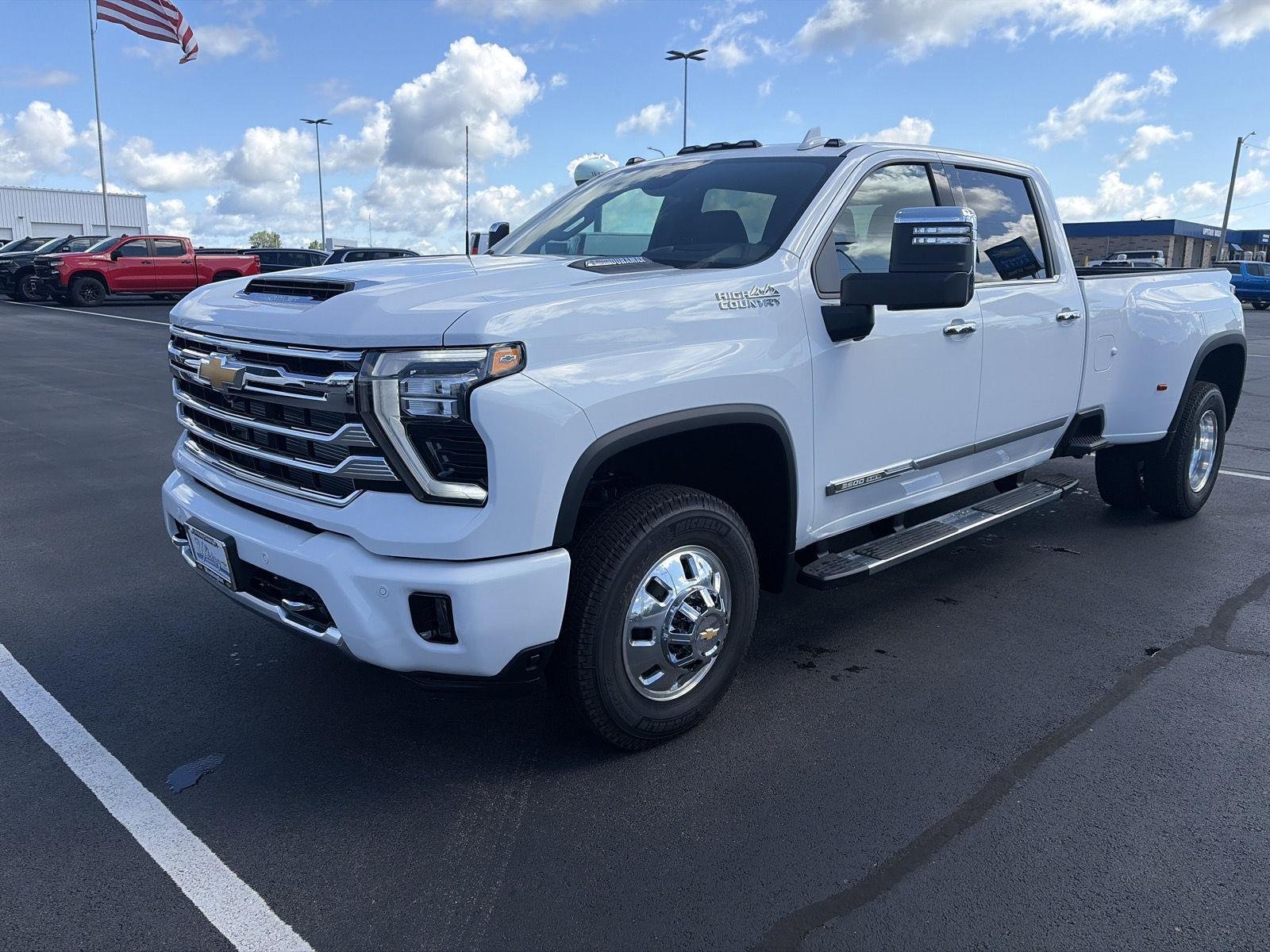 2026 Chevrolet Silverado 3500 HD High Country - Photo 14