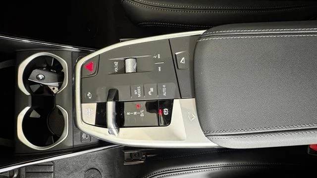 New 2026 Cape York Green Metallic BMW xDrive28i image 14
