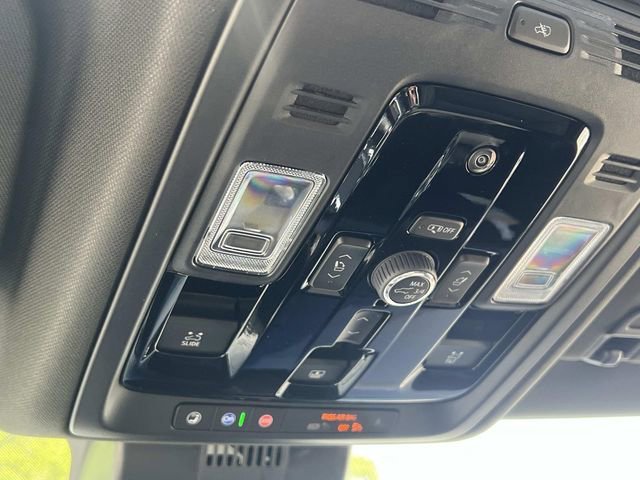 2026 GMC Yukon Denali - Photo 32