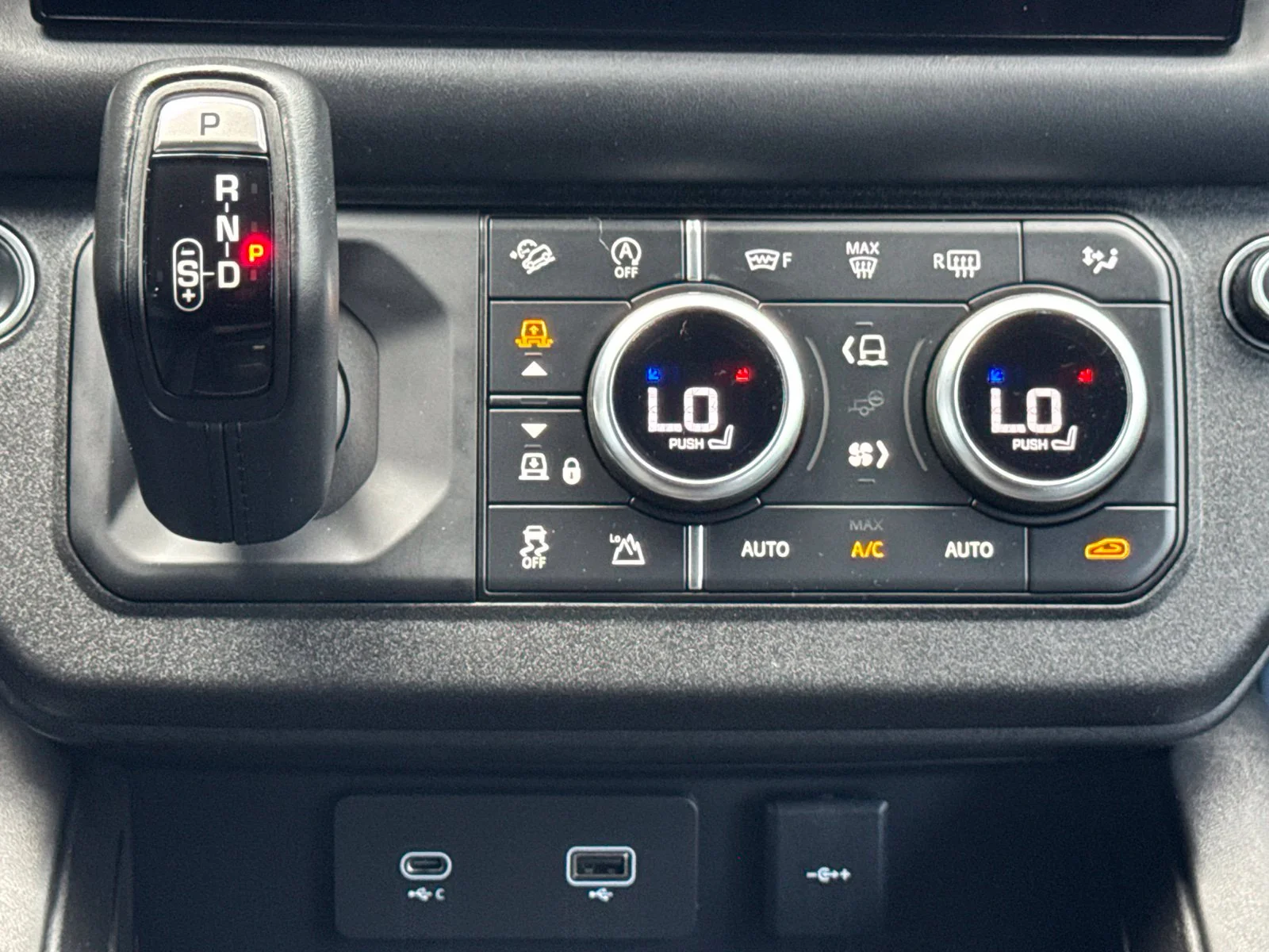 Used 2023 Carpathian Grey Land Rover Carpathian Edition image 23