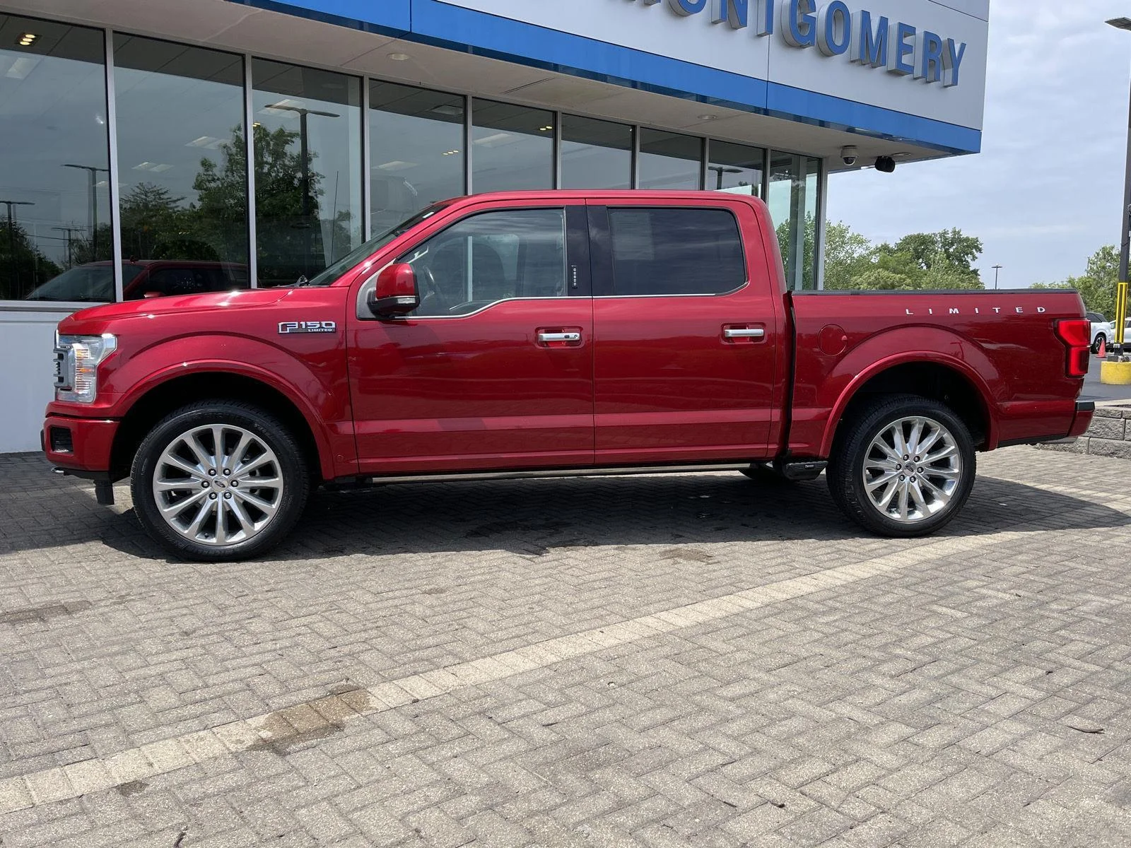Used 2020 Rapid Red Metallic Tinted Clearcoat Ford Limited image 2