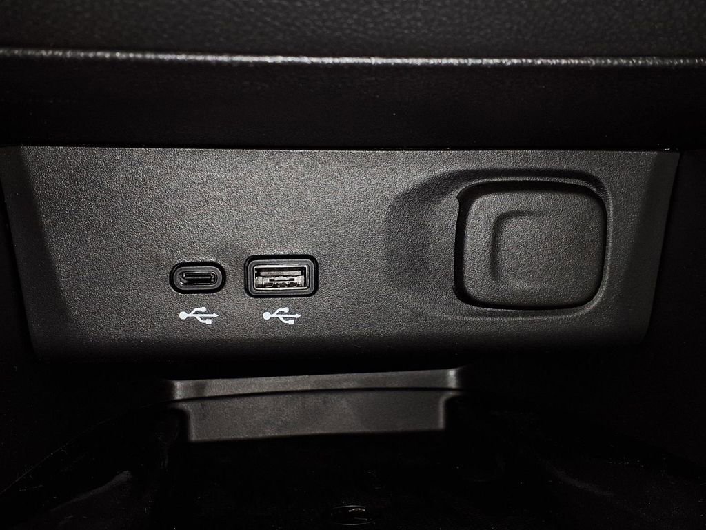 2026 Buick Envista Sport Touring - Photo 23
