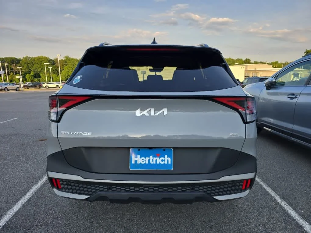 Used 2023 Wolf Gray/Ebony Black Roof Kia X-Pro image 5