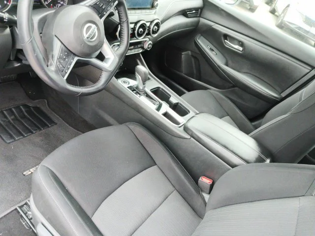 Used 2020 Silver Nissan SV image 17