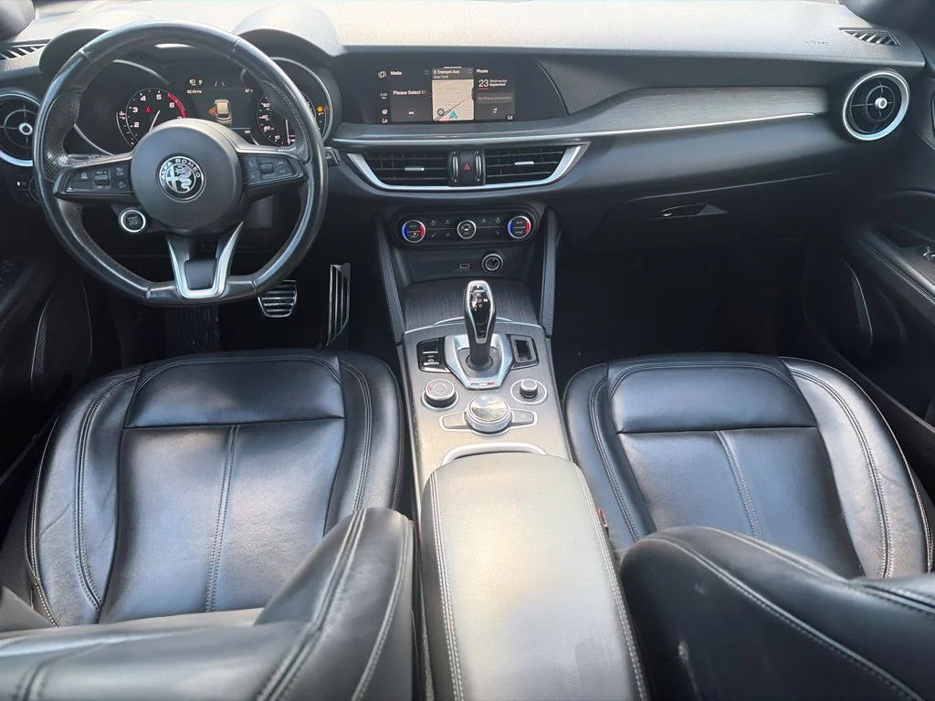 Used 2023 Black Metallic Alfa Romeo Ti image 5