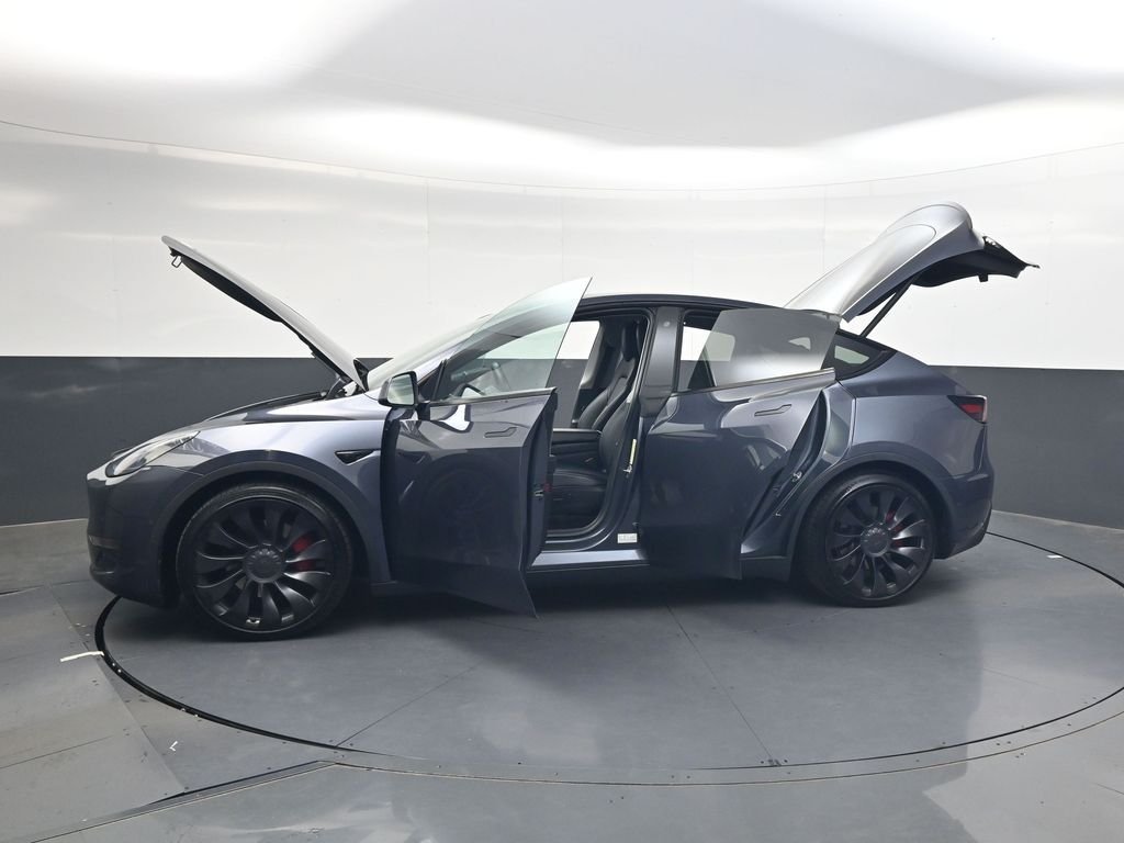 Used 2020  Tesla Performance image 43