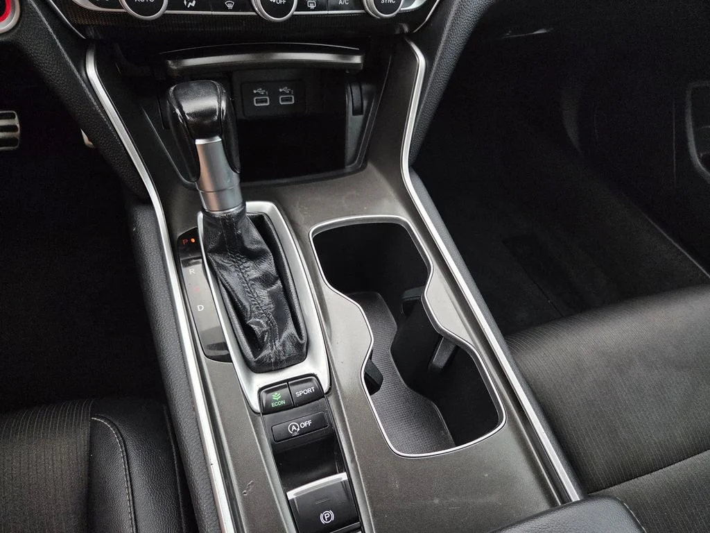 Used 2022  Honda Sport image 13