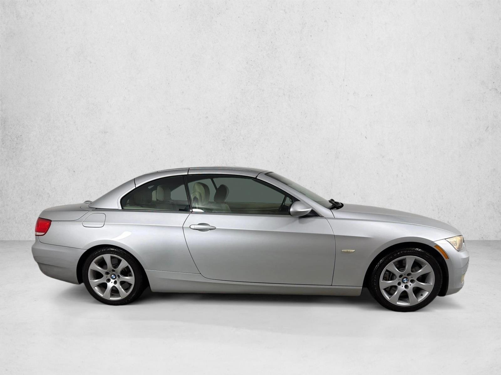 Used 2007 Titanium Silver Me BMW 335i image 3