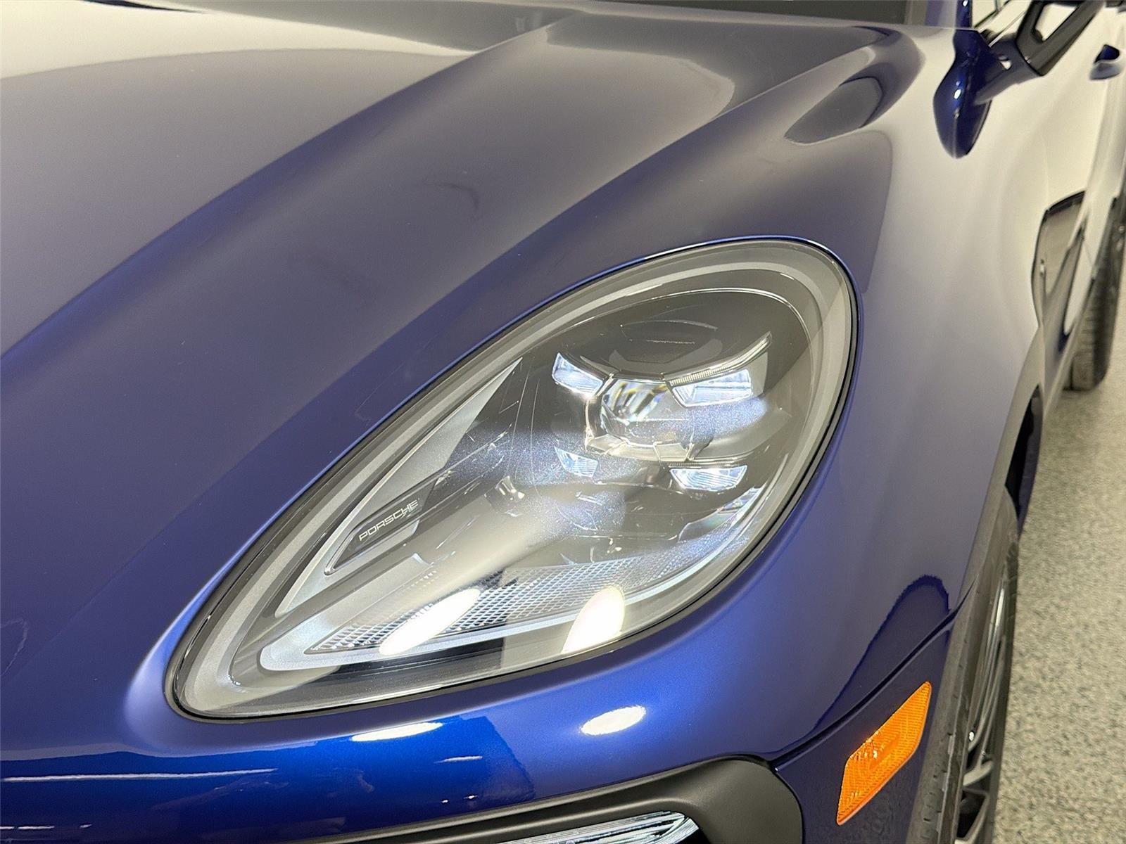 Used 2026 Gentian Blue Metallic Porsche  image 15