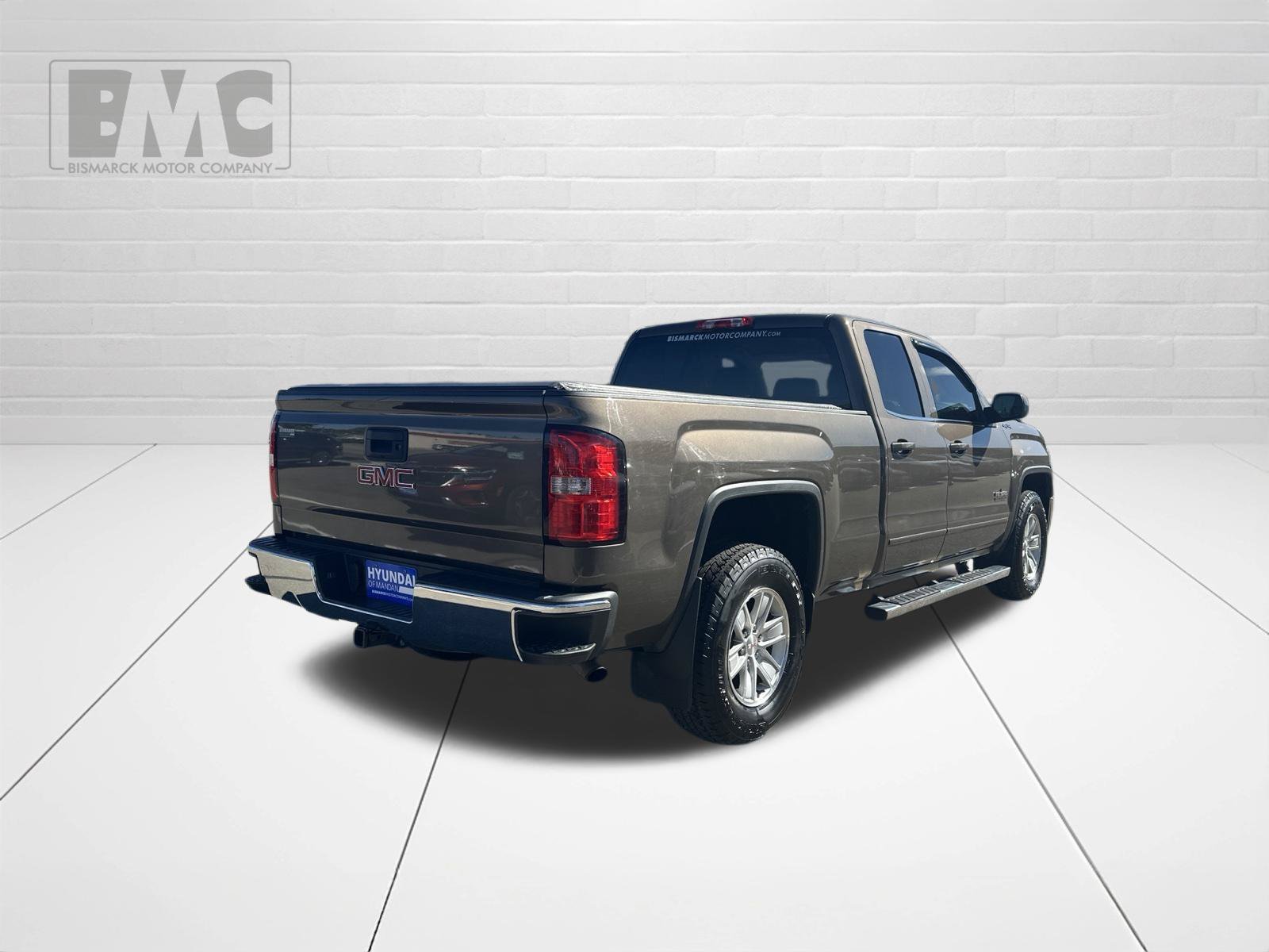 Used 2014 Brown GMC SLE image 3