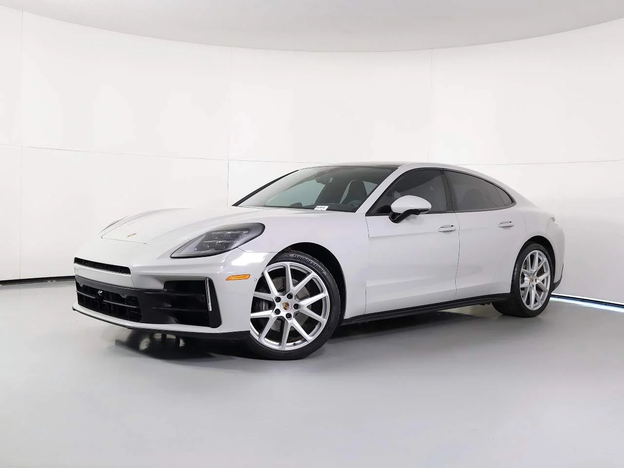 2025 Porsche Panamera Base
