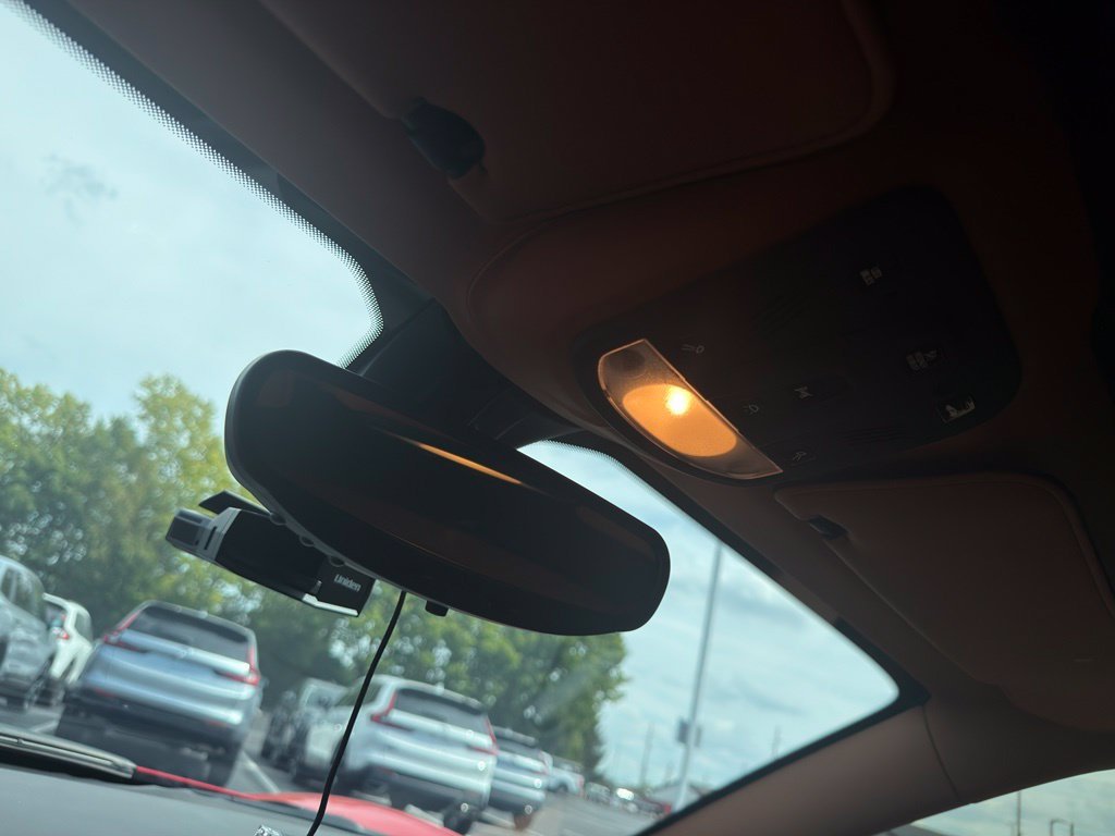 Used 2011 Red Ferrari Base image 13