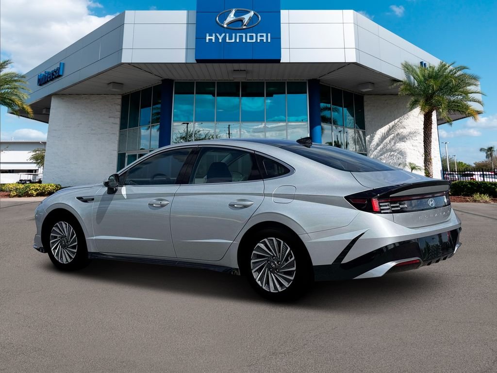 New 2026 Silver Hyundai SEL image 21