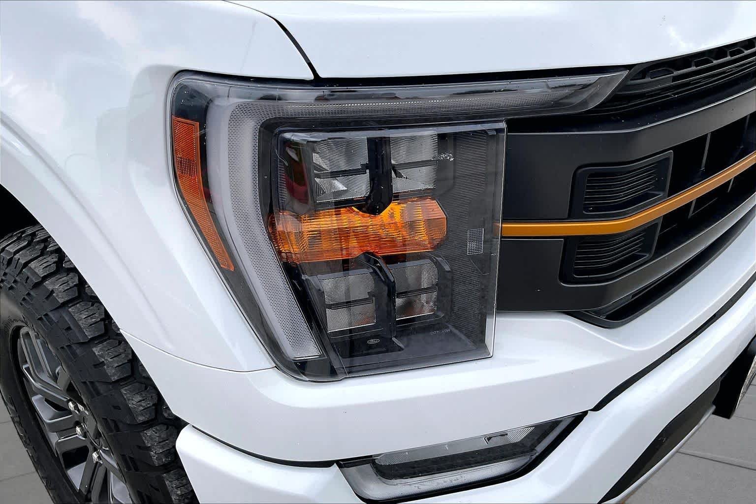 Used 2023 Oxford White Ford Tremor image 27