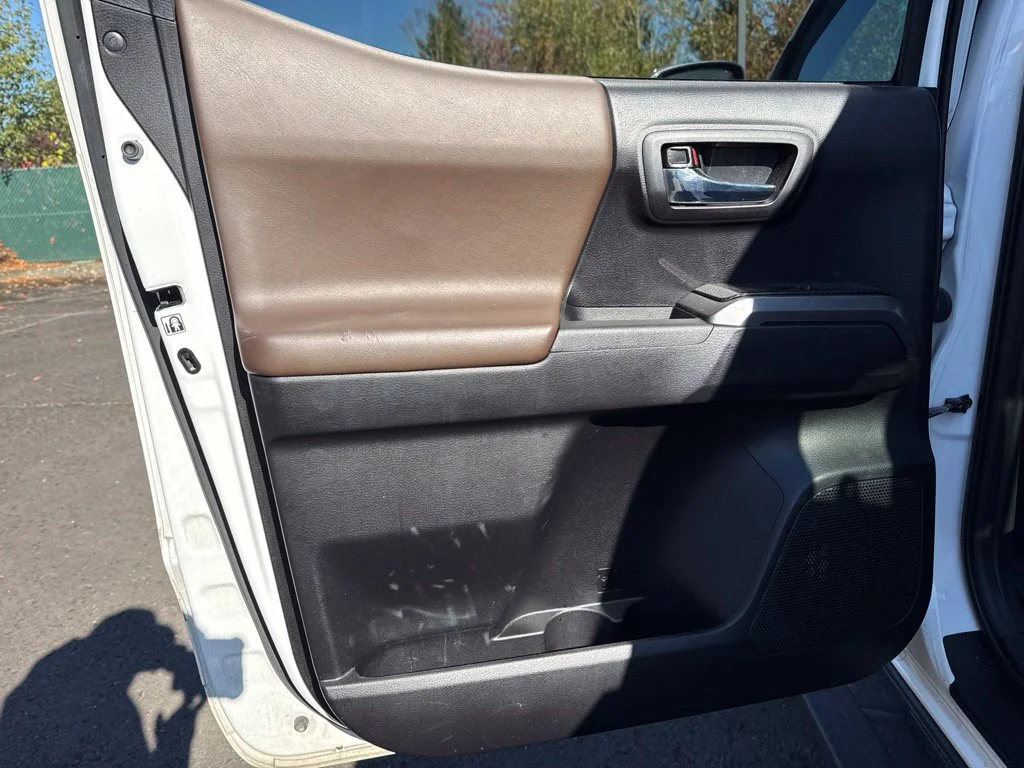 Used 2020 Super White Toyota Limited image 20
