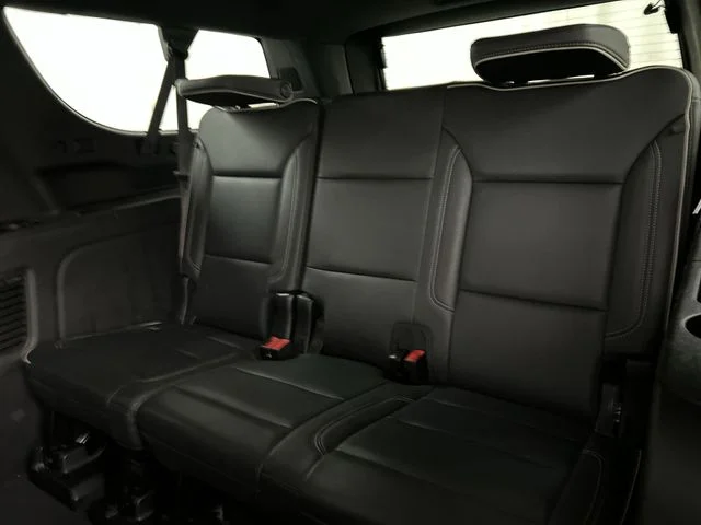 Used 2024 White GMC SLT image 28