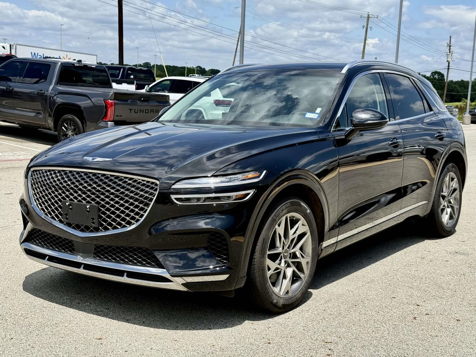 Used 2025 Black Genesis 2.5T image 3