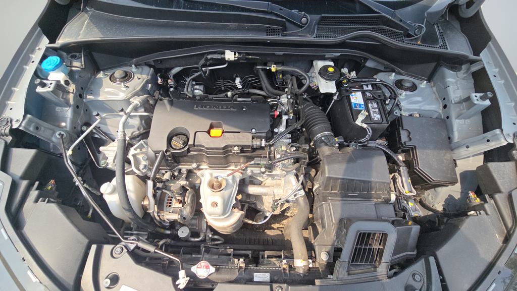 Used 2024  Honda Sport image 36